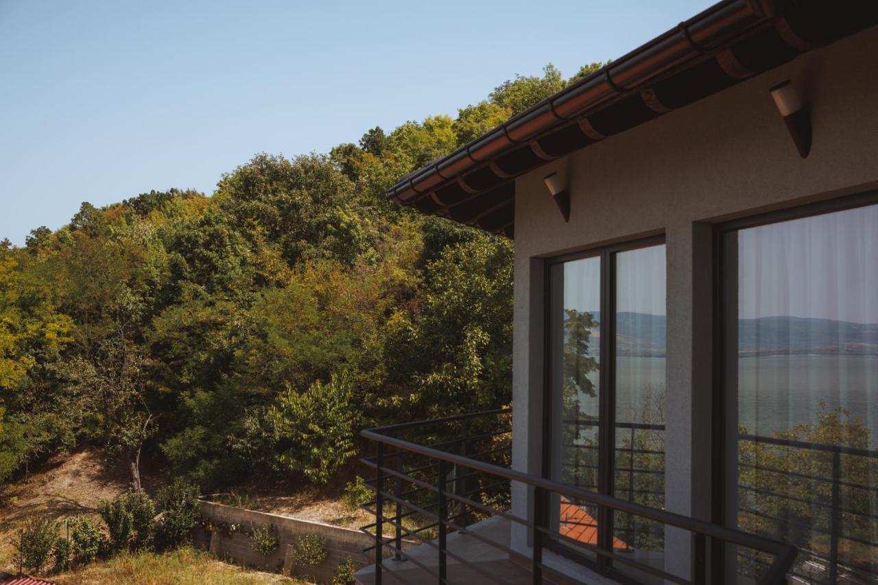 Horizont Dedine Aparthotel Golubac Bagian luar foto