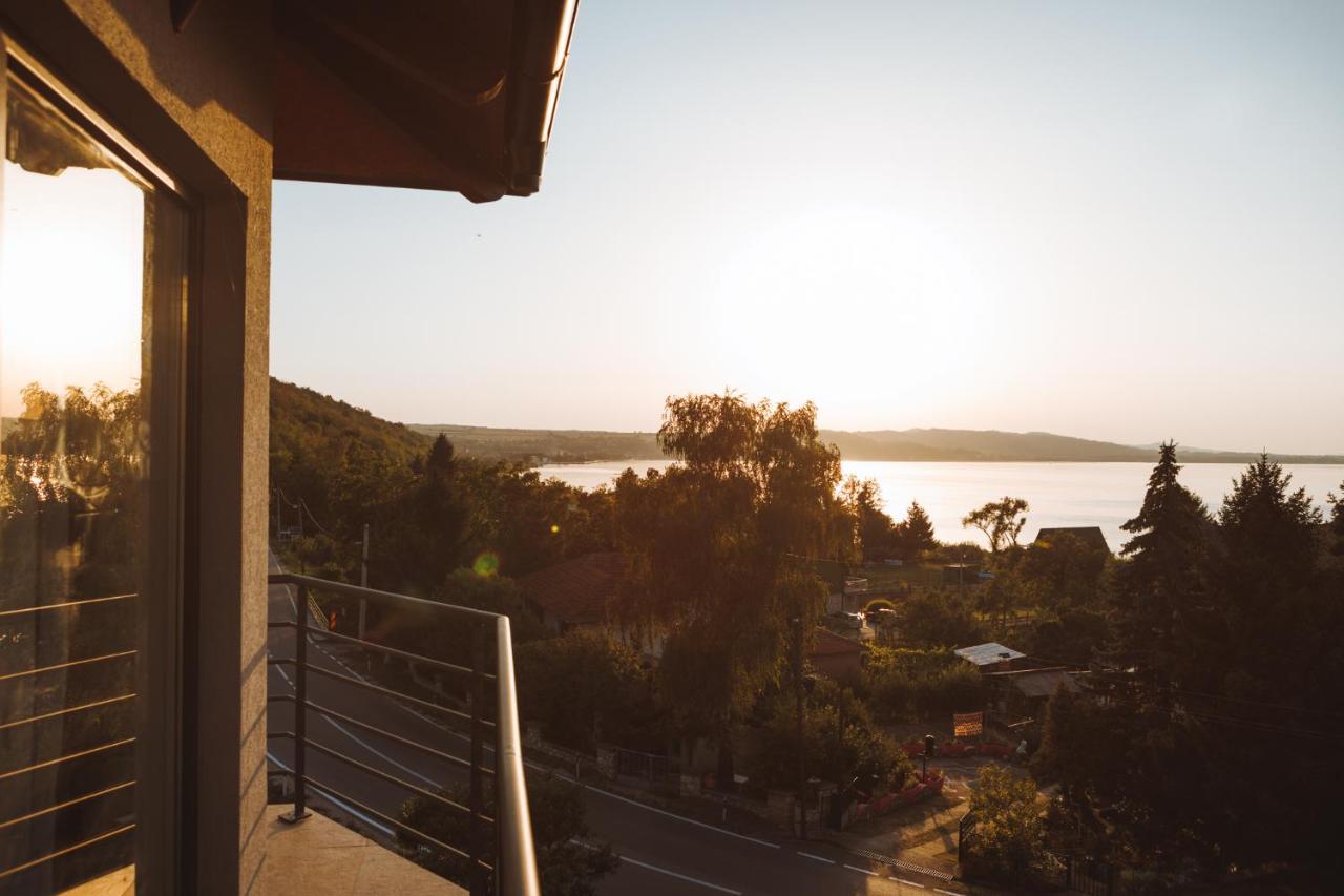 Horizont Dedine Aparthotel Golubac Bagian luar foto