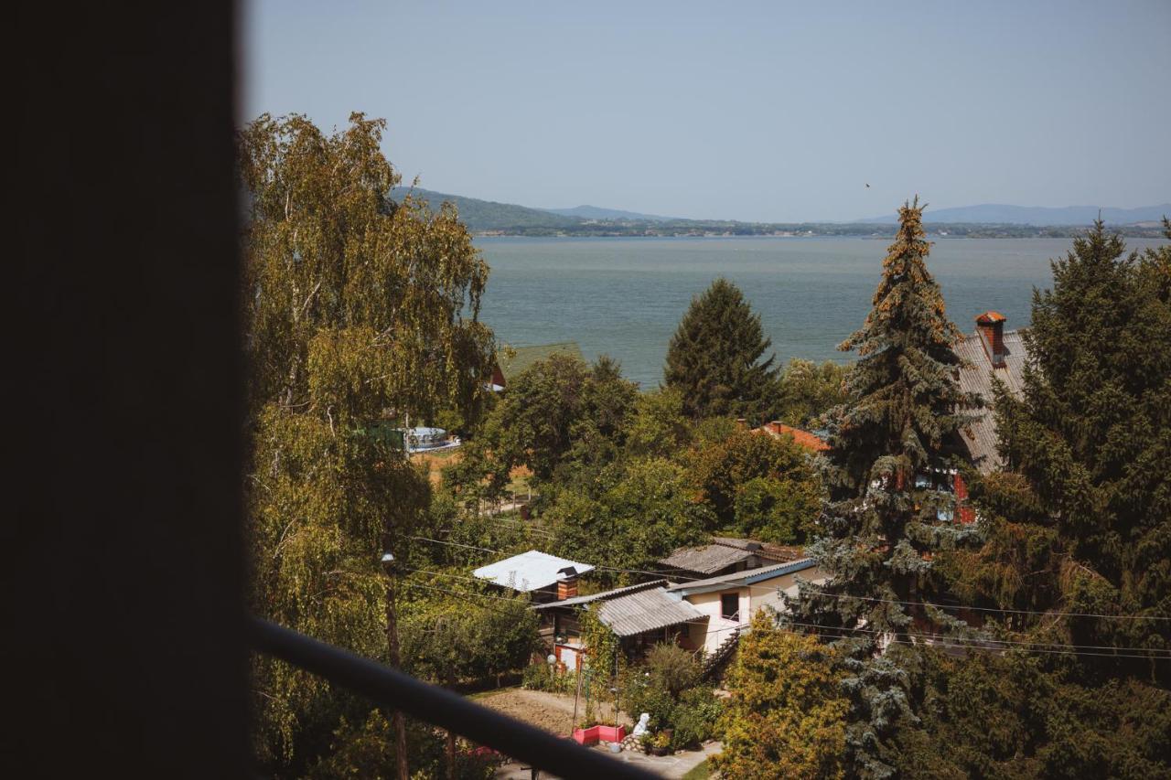 Horizont Dedine Aparthotel Golubac Bagian luar foto